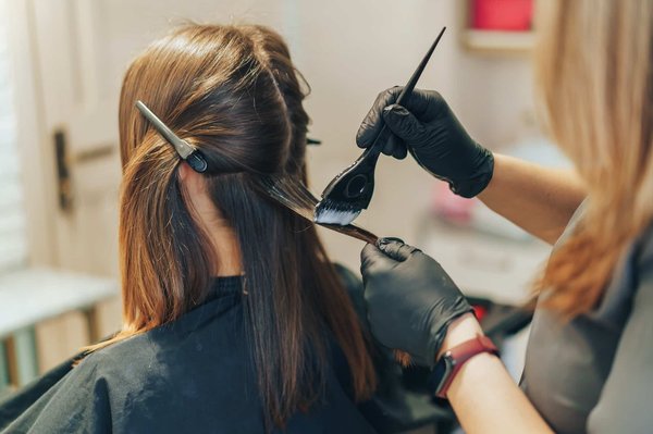 Ce qu'il faut savoir sur le balayage miel avant de se décider