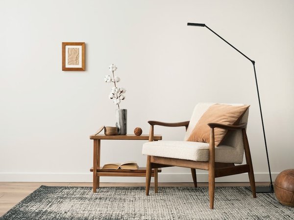 Guide pour sélectionner des boucles d'oreilles pendantes qui complètent les coiffures longues