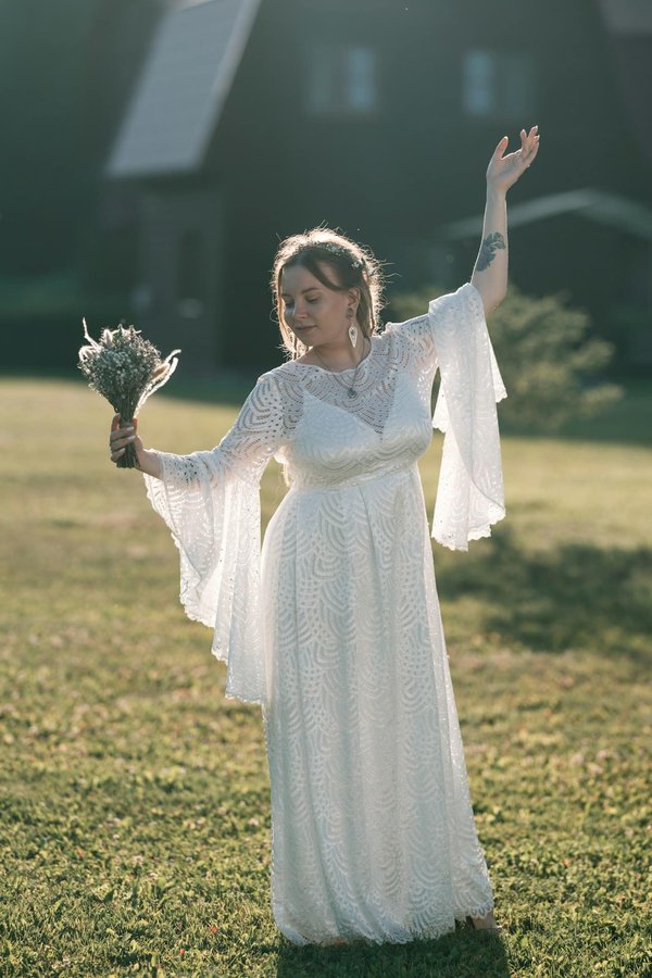 Adoptez le style : Robe hippie bohème pour une allure décontractée !