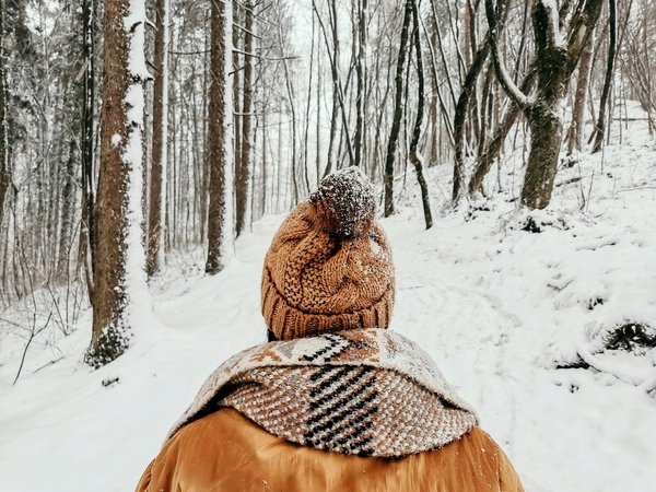 Bonnet à pompon enfant : chaleur et style français