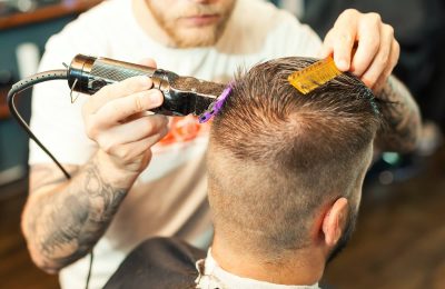 Comment réaliser une coupe dégradée pour homme ?